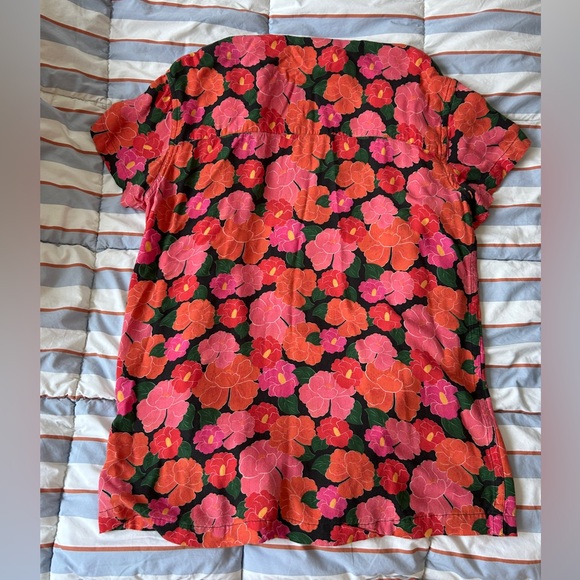 Vibrant Floral Button Down Shirt - Picture 2 of 3